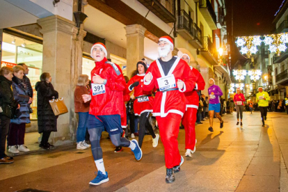 Participantes en la Carrera de Navidad de Soria. MARIO TEJEDOR (72)