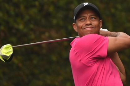El golfista Tiger Woods, durante una acción en Augusta-AFP / TIMOTHY A CLARY