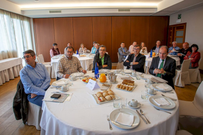 Desayuno organizado por Caja Rural de Soria con el sector agroalimentario provincial. - MARIO TEJEDOR (3)