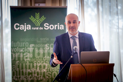 Desayuno organizado por Caja Rural de Soria con el sector agroalimentario provincial. - MARIO TEJEDOR (24)