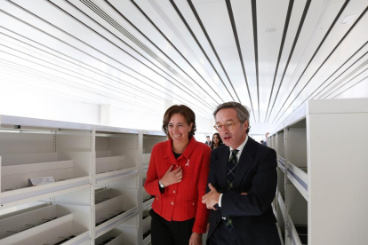 La consejera de Cultura y Turismo, María Josefa García Cirac, y el secretario de Estado de Cultura, José María Lassalle, visitan las nuevas instalaciones de la biblioteca pública de Segovia-Ical