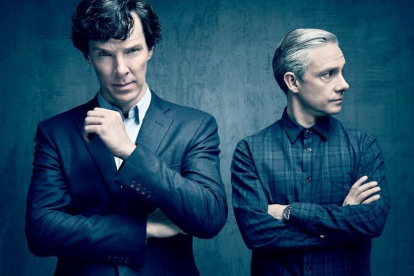 Benedict Cumberbatch y Martin Freeman, en una imagen promocional de la serie de la BBC 'Sherlock'.-
