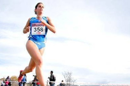 Marta Pérez Miguel se proclamó campeona de España promesa en 1.500. / VALENTÍN GUISANDE-