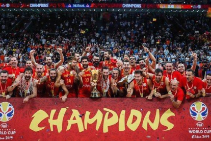 Los jugadores de España, felices con la conquista en China.-