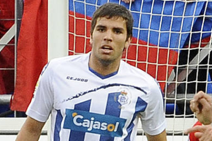Leandro Cabrera jugó la temporada pasada cedido en el Recreativo. / VALENTÍN GUISANDE-