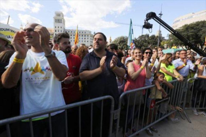 Romeva, Rufián y Junqueras, durante la manifestación de la Diada.-JULIO CARBÓ