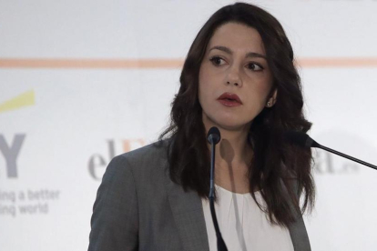 Inés Arrimadas en el Desayuno de El Economista-EL PERIÓDICO