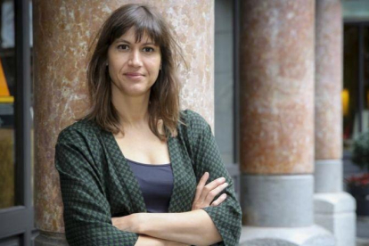 Entrevista con Sandrine Morel, la periodista de Le Monde que ha escrito el libro En el huracan catalán.-JOSEP GARCIA