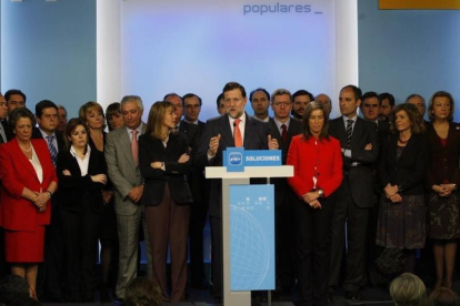 Rajoy, arropado por el comité ejecutivo del PP, denuncia que la Gürtel es una trama contra el PP, en febrero del 2009.-AGUSTÍN CATALÁN