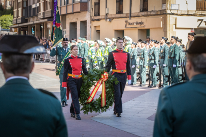 La Guardia Civil celebra en Soria el día de su patrona, la Virgen del Pilar. GONZALO MONTESEGURO