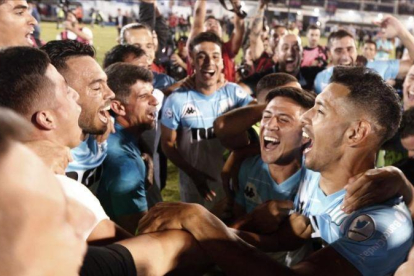 Los festejos de Racing Club, nuevo campeón de la Superliga argentina.-EL PERIÓDICO