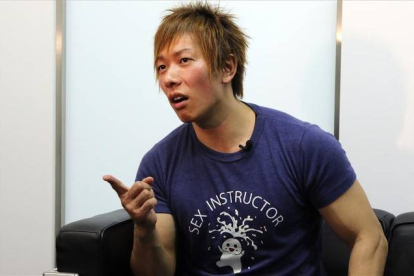 El actor porno japonés, Ken Shimizu, en la entrevista con AFP.-Foto:   YOSHIKAZU TSUNO / AFP