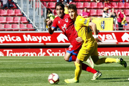 Escassi, autor del segundo gol frente al Alcorcón, ocupará un puesto en el centro del campo ante el Real Oviedo.-MARIO TEJEDOR
