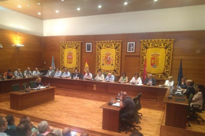 Salón de Plenos del Ayuntamiento de Arroyomolinos. /-EUROPA PRESS