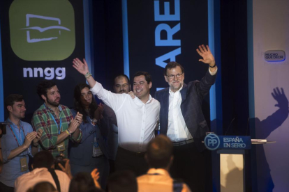 El presidente del PP, Mariano Rajoy, en la convención de Nuevas Generaciones en Córdoba.-EFE