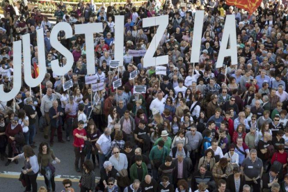 Manifestación en Pamplona, este domingo, en contra del juicio contra los acusados por agredir a dos guardias civiles en Alsasua.-VILLAR LÓPEZ (EFE)