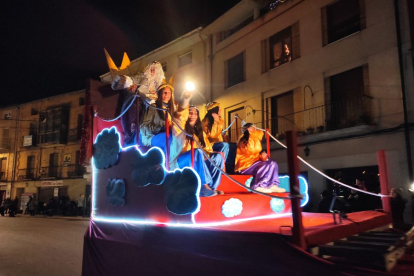 Cabalgata de Reyes Magos en San Esteban de Gormaz. ANA HERNANDO (3)