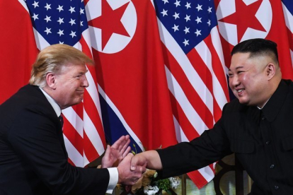 Trump y Kim Jong-un se reunirían por tercera vez.-AFP