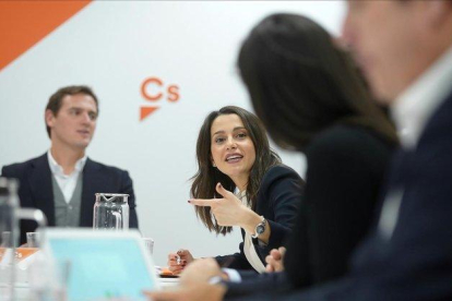 Albert Rivera e Inés Arrimadas en el comité permanente de Ciudadanos.-JOSÉ LUIS ROCA