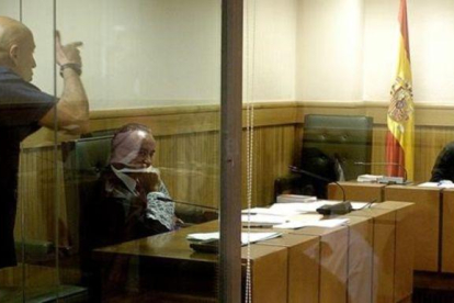 Iñaki Bilbao, en septiembre del 2006, amenaza con pegar siete tiros a Alfonso Guevara, presidente del tribunal que lo juzgó por palabras similares contra el juez Baltasar Garzón.-EFE / EMILIO NARANJO