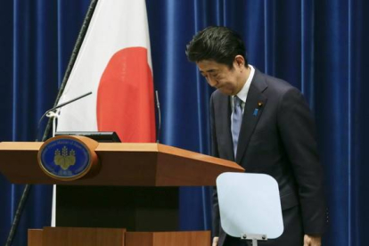 El primer ministro japonés, Shinzo Abe, durante su discurso, este viernes.-Foto:   EFE / KIMIMASA MAYAMA