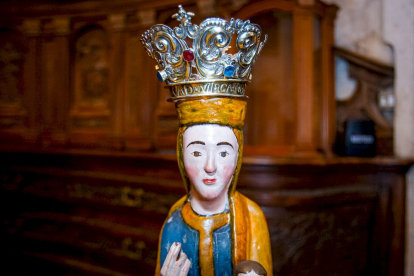 Entrega de las coronas a la Virgen de la Blanca. MARIO TEJEDOR (18)