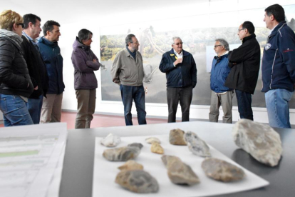 El delegado territorial de la Junta visita el yacimiento de Ambrona.-Junta de Castilla y León