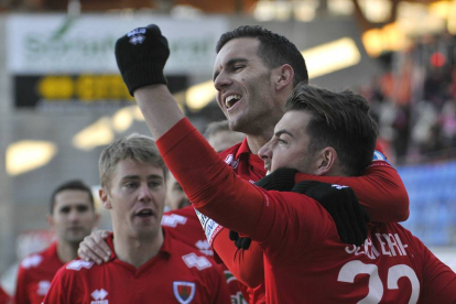Celebración del primer gol del Numancia.-DIEGO MAYOR