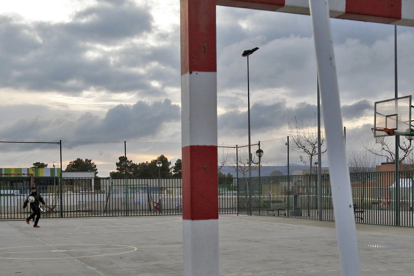 Pista multideportiva en Las Camaretas - MARIO TEJEDOR