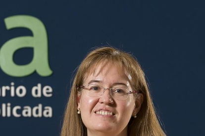 Amalia Enríquez de Salamanca en las instalaciones del Instituto Universitario de Oftalmobiología Aplicada-E.M.