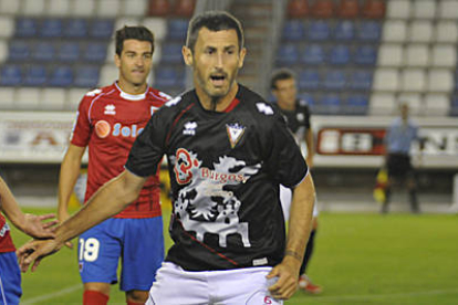 Txomin Nagore durante su visita a Los Pajaritos con el Mirandés en la Copa de Castilla y León. / DIEGO MAYOR-