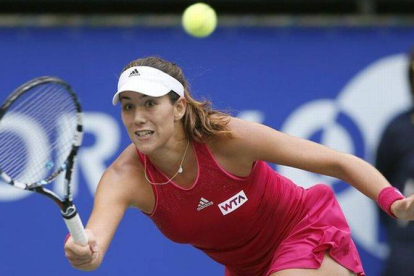 Garbiñe Muguruza, en acción.-Foto: EFE / KIMIMASA MAYAMA