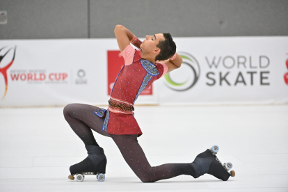 Héctor Díez Severino, campeón de Europa de patinaje artístico en la modalidad libre. HDS