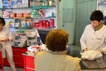 Establecimiento de farmacia en la capital soriana. / ÁLVARO NARTÍNEZ-