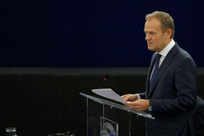 El presidente del Consejo Europeo, Donald Tusk, en la Eurocámara.-VINCENT KESSLER (REUTERS)