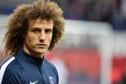 David Luiz, en el calentamiento de un partido entre el PSG y el Niza.-MARTIN BUREAU