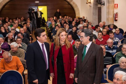 Carlos Martínez, Silvia Capdevila y Anselmo García.-CONCHA ORTEGA / ICAL