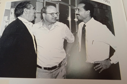 Tito Martínez Tierno, el Padre Sebas y el técnico puertorriqueño Humberto Rodríguez. HDS
