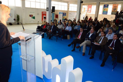 Ann Branch interviene en la inauguración de las jornadas.-ÁLVARO MARTÍNEZ