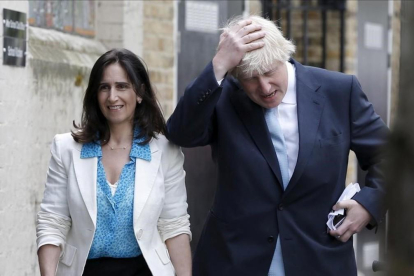 Boris Johnson y Marina Wheler-REUTERS / PETER NICHOLS