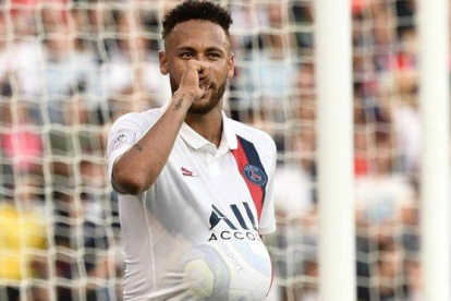 Neymar celebra el gol de la victoria ante el Estrasburgo el pasado 14 de septiembre.-