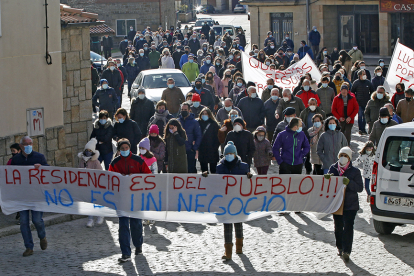 Manifestación contra la privatización de la residencia de Duruelo - MARIO TEJEDOR