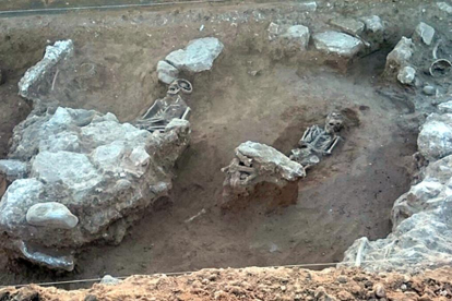 Restos de la necrópolis excavada-Cedida