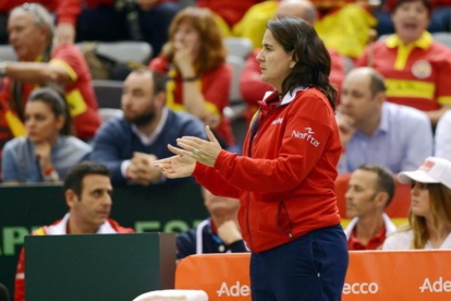 Conchita Martínez en el partido contra Croacia de la Copa Davis.-AFP
