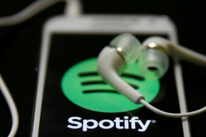 Spotify saldrá a la Bolsa de Nueva York el martes y espera captar 820 millones de euros de nuevo capital.-DADO RUVIC (REUTERS)