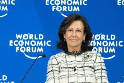 La presidenta del Santander, Ana Patricia Botín, en el Foro Económico Mundial de Davos (Suiza).-SIKARIN FON THANACHAIARY