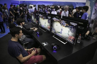Un aspecto de la feria de videojuegos Barcelona Games World celebrada el año pasado.-JOAN CORTADELLAS