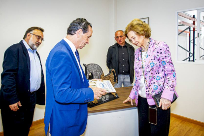 Visita de la Reina Dª Sofía al Banco de Alimentos de Soria.