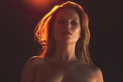 Kate Moss se muestra sin ropa en el reportaje de 'W Magazine'.-