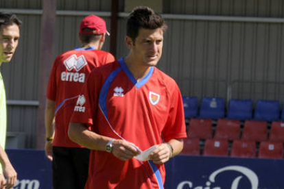 Juan Carlos Moreno, durante un entrenamiento. / VALENTÍN GUISANDE-